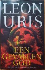 KORTING! Een gevallen god - Leon Uris, Leon Uris, Ophalen of Verzenden, Zo goed als nieuw, Amerika