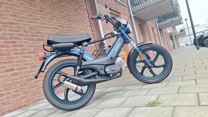 Zeldzame terugloop uitlaat voor Tomos!!, Fietsen en Brommers, Brommeronderdelen | Algemeen, Nieuw, Uitlaat, Ophalen of Verzenden