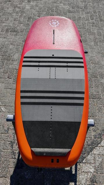 Wingsurf boards o.a. AK, Starboard & Slingshot. beschikbaar voor biedingen