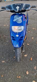 Typhoon 50 2t, Fietsen en Brommers, Ophalen, Tweetakt, Gebruikt, Maximaal 45 km/u