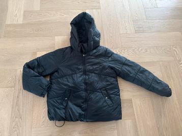 Leuke tijdloze warme winterjas. ZGAN. Maat M. Vero Moda beschikbaar voor biedingen