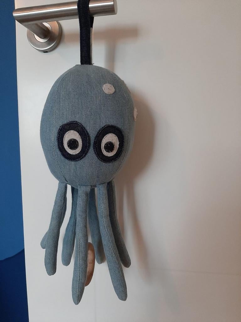 Muziek mobiel octopus, Ophalen