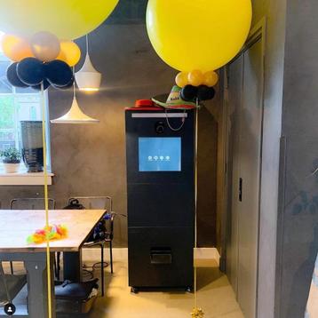 Klassieke photobooth huren (voordelig!) beschikbaar voor biedingen