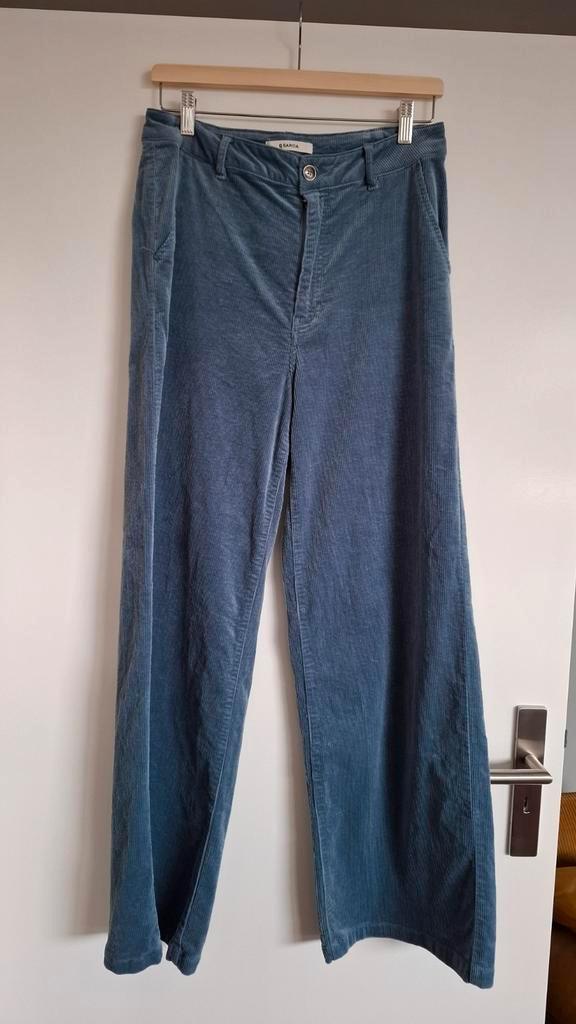 Garcia Corduroy Broek Lichtblauw - Maat M (valt ruim), Kleding | Dames, Broeken en Pantalons, Zo goed als nieuw, Maat 38/40 (M)