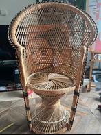 Vintage rieten kinderstoel poppenstoel pauwstoel, Antiek en Kunst, Antiek | Meubels | Stoelen en Banken, Ophalen