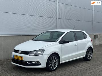 Volkswagen Polo 1.2 TSI Highline Automaat CLIMA|NAVI|LM| beschikbaar voor biedingen