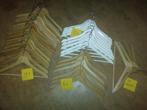 39 houten kleerhangers / kledinghangers, Ophalen, Gebruikt, Hout, Volwassenen