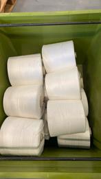 12 rollen witte garen €10 enkel af halen Hoogevern, Ophalen, Zo goed als nieuw