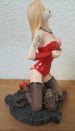 Zeer mooi sexy beeldje van een bdsm dame, Verzenden, Zo goed als nieuw, Mens