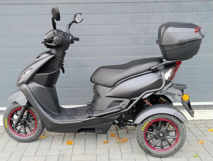 ACTIE! Iva T3 2.0 nieuwe scooter 2 accu's!, Fietsen en Brommers, Brommers | Overige merken, Nieuw, Maximaal 25 km/u, Ophalen of Verzenden