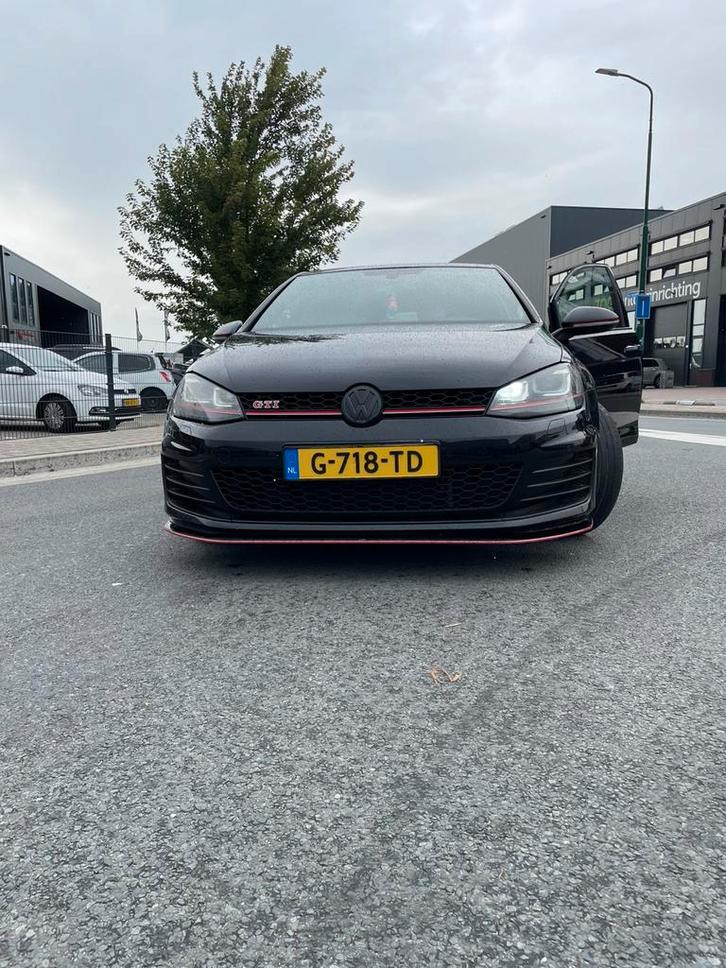 Volkswagen Golf 2.0 TSI 169KW 5D DSG 2014 Zwart, Auto's, Volkswagen, Particulier, Golf, Achteruitrijcamera, Airbags, Airconditioning