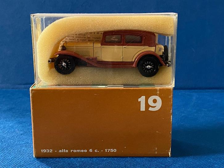 Alfa Romeo 6C1750 Berlina 1932 Brumm, Hobby en Vrije tijd, Modelauto's | 1:43, Zo goed als nieuw, Auto, Overige merken, Ophalen of Verzenden