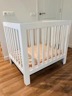 Box baby inclusief matras en evt. roze accessoires, Kinderen en Baby's, Boxen, Ophalen, Gebruikt, Vierkant
