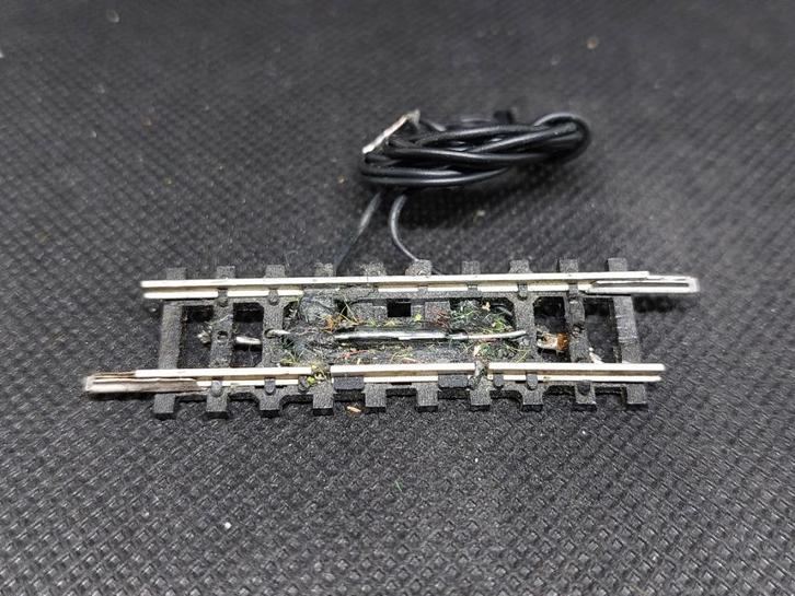 Minitrix - contactrail 50mm (zelfbouw) (13869), Hobby en Vrije tijd, Modeltreinen | N-Spoor, Gebruikt, Rails, Gelijkstroom, Trix