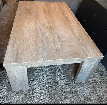 Salontafel 110 x 70x 40 beschikbaar voor biedingen