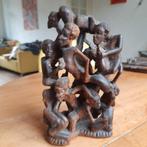 Afrikaans Houten Beeld: Menselijke Toren, Ophalen of Verzenden