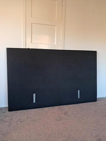 Mooi Antracieten Hoofdsteun, 112 x 180 cm, zo goed als nieuw beschikbaar voor biedingen