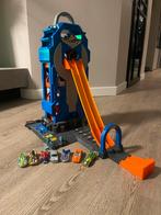 Hot wheels mega garage met 7 hot wheels, Kinderen en Baby's, Speelgoed | Racebanen, Zo goed als nieuw, Ophalen, Handmatig, Racebaan