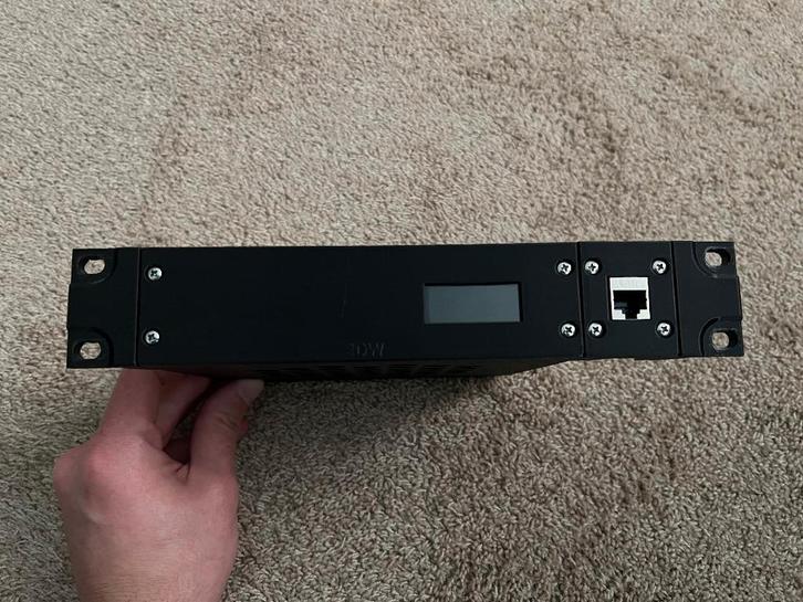 Ubiquiti Unifi Cloudkey G2+ met Security Gateway, Computers en Software, Routers en Modems, Zo goed als nieuw, Router met modem