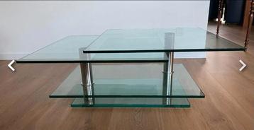 Salontafel van Ronald Schmitt  beschikbaar voor biedingen