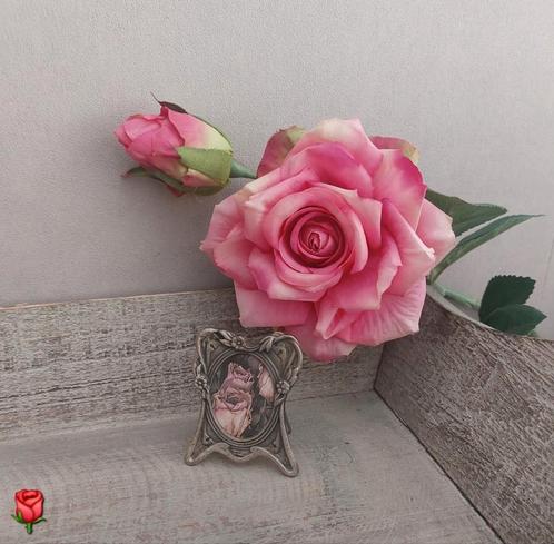 Oud mini fotolijstje van Pewter met bloemetjes, Huis en Inrichting, Woonaccessoires | Lijsten, Gebruikt, Minder dan 50 cm, Minder dan 50 cm