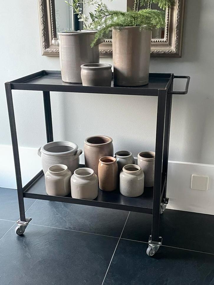 Industriële trolley sidetable op wieltjes van Stoer Metaal, Huis en Inrichting, Tafels | Sidetables, Gebruikt, 25 tot 50 cm, 50 tot 100 cm
