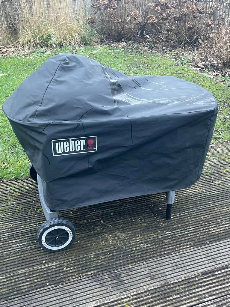 Weber BBQ 57cm met zijtafel en hoes, Ophalen, Gebruikt