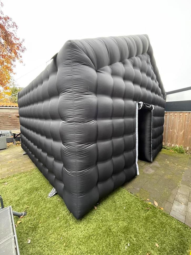 Opblaasbare Nachtclub partytent huren lelystad, Tuin en Terras, Partytenten, Zo goed als nieuw, Partytent, Minder dan 5 meter