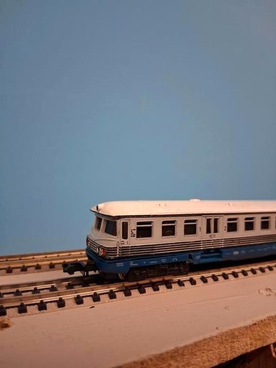 Diesel motorwagon n spoor, Hobby en Vrije tijd, Modeltreinen | N-Spoor, Gebruikt, Locomotief, Gelijkstroom, Piko, Analoog, Ophalen of Verzenden