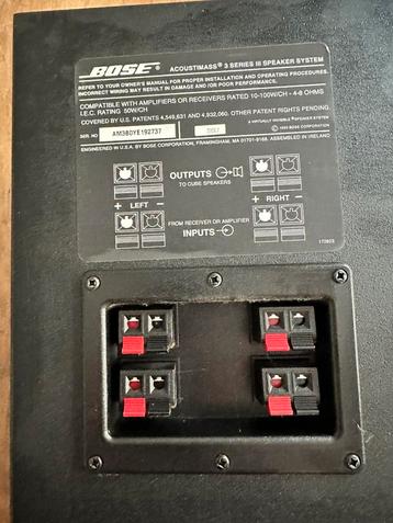 BOSE acoustimass met woofer en 2 kleine luidsprekers . beschikbaar voor biedingen
