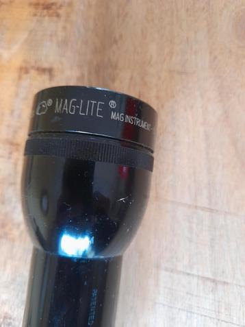 Maglite zaklantaarn 32 cm beschikbaar voor biedingen