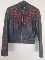 Apart stoer zwart met rood leren jasje, Maat 38/40 (M), Ophalen of Verzenden, Zo goed als nieuw, Jasje