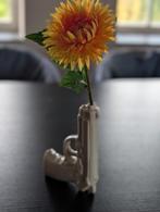 Pistool Vaasje - Uniek en Grappig!, Wit, Aardewerk of Porselein, Ophalen of Verzenden, Zo goed als nieuw