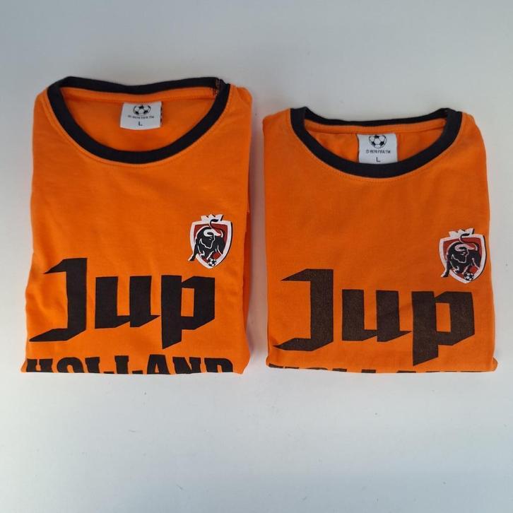 Jupiler oranje shirt “Jup Holland Jup”, 2x maat L, voetbal, Hobby en Vrije tijd, Feestartikelen, Gebruikt, Overige typen, Oranje of Koningsdag