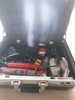 Goed gevulde ironside gereedschaps koffer, Ophalen