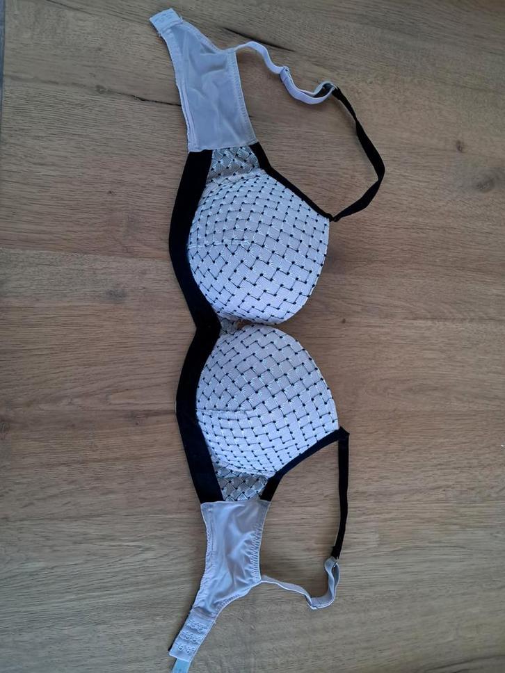 Marie Jo bh 80D, Kleding | Dames, Ondergoed en Lingerie, BH, Roze, Ophalen of Verzenden