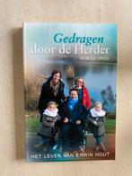 Gedragen door de Herder (Huib de Vries) Erwin Hout, Ophalen of Verzenden, Zo goed als nieuw