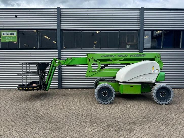 Niftylift HR21 HYBRID 4X4 hoogwerker Knikarmhoogwerker, Zakelijke goederen, Machines en Bouw | Liften, Steigers en Ladders