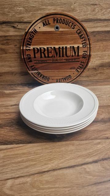 Wedgwood Windsor diepe borden soepborden beschikbaar voor biedingen