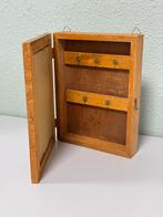 Antiek Sleutelkastje hout met schilderij houten sleutel-kast, Antiek en Kunst, Curiosa en Brocante, Ophalen of Verzenden