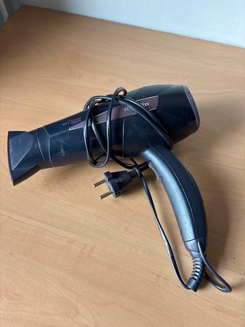 Föhn - Werkt Nog Goed! beschikbaar voor biedingen