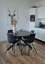 4x zwarte kuipstoelen, Ophalen, Kunststof, Zwart, Zo goed als nieuw