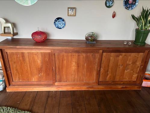 Grote dressoir kast van teakhout, Huis en Inrichting, Kasten | Dressoirs, Gebruikt, 200 cm of meer, 25 tot 50 cm, Teakhout, Ophalen