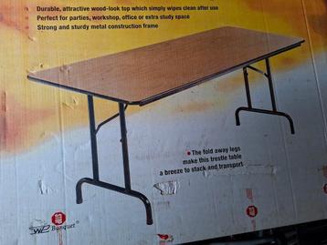 2 buffettafels, inklapbaar beschikbaar voor biedingen