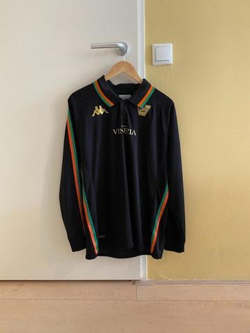 Venezia thuis shirt 2022/2023 beschikbaar voor biedingen
