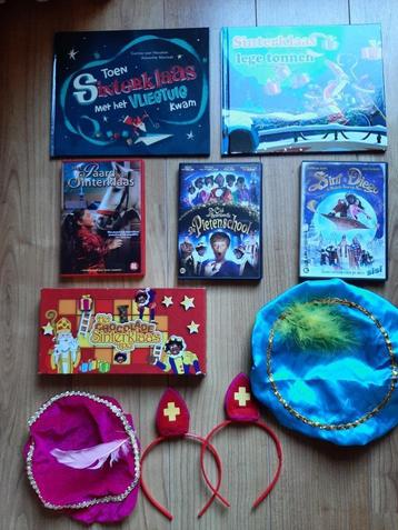Sinterklaas en zwarte piet DVD's, boeken, spel, pietenpetten beschikbaar voor biedingen
