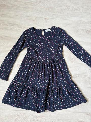 Jurk blauw met hartjes 134 beschikbaar voor biedingen