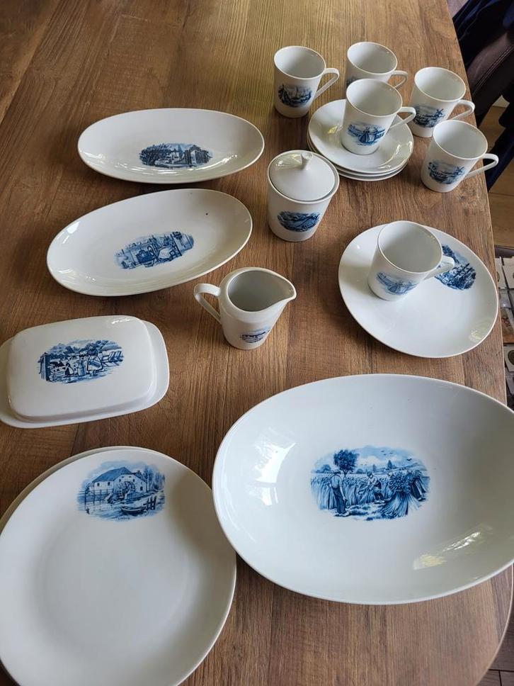 Ontbijtservies 6 persoons, Huis en Inrichting, Keuken | Servies, Zo goed als nieuw, Compleet servies, Overige stijlen, Aardewerk