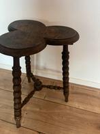 Antiek houten krukje, Ophalen