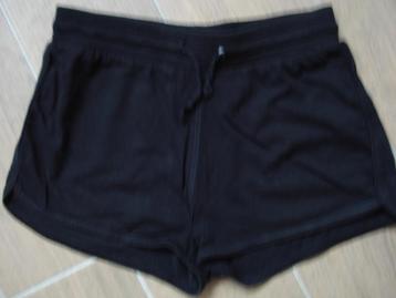  Z.g.a.n. zwart katoenen sweat short, maat 146 / 152  beschikbaar voor biedingen